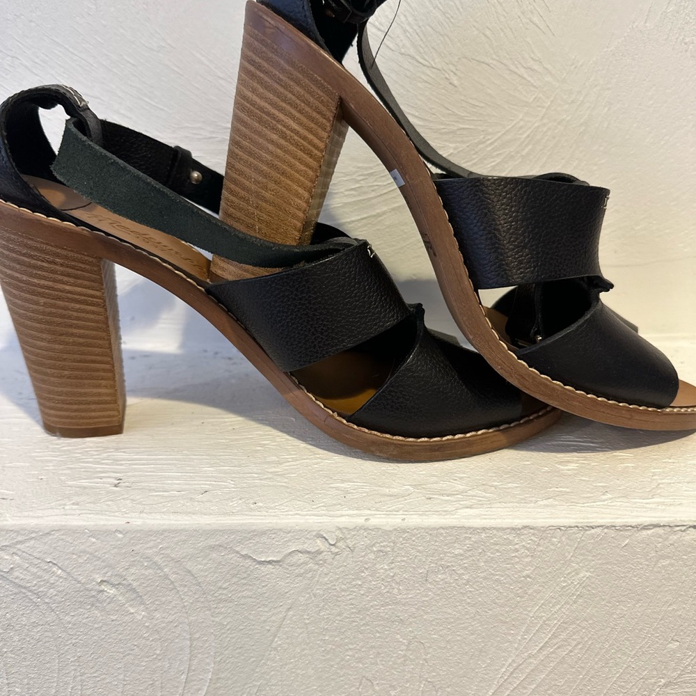 Madewell Black and Brown Heels with Chunky Wooden Heel and Open-Toe Design